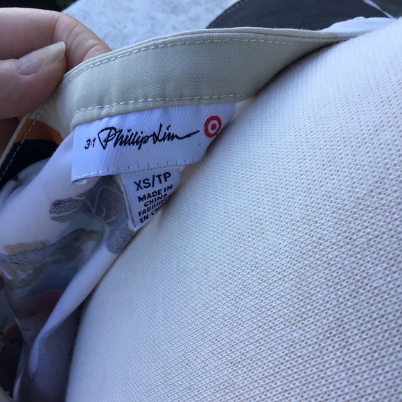 3.1 Phillip Lim Sleeveless Floral Peplum Zip and Hook Front Closure Blouse - Picture 11 of 13